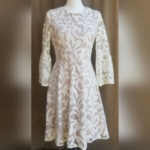 Jessica Howard Ivory Lace Bell Sleeve Fit & Flare Dress Women's Size 6